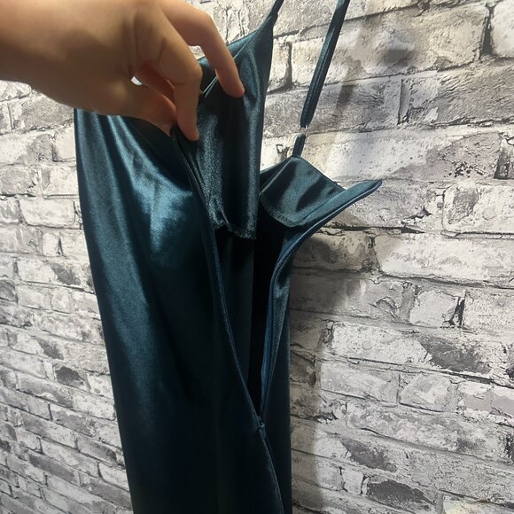 EUC Xxxiticat Dark Green Velour Dress Size XS - Picture 10 of 14